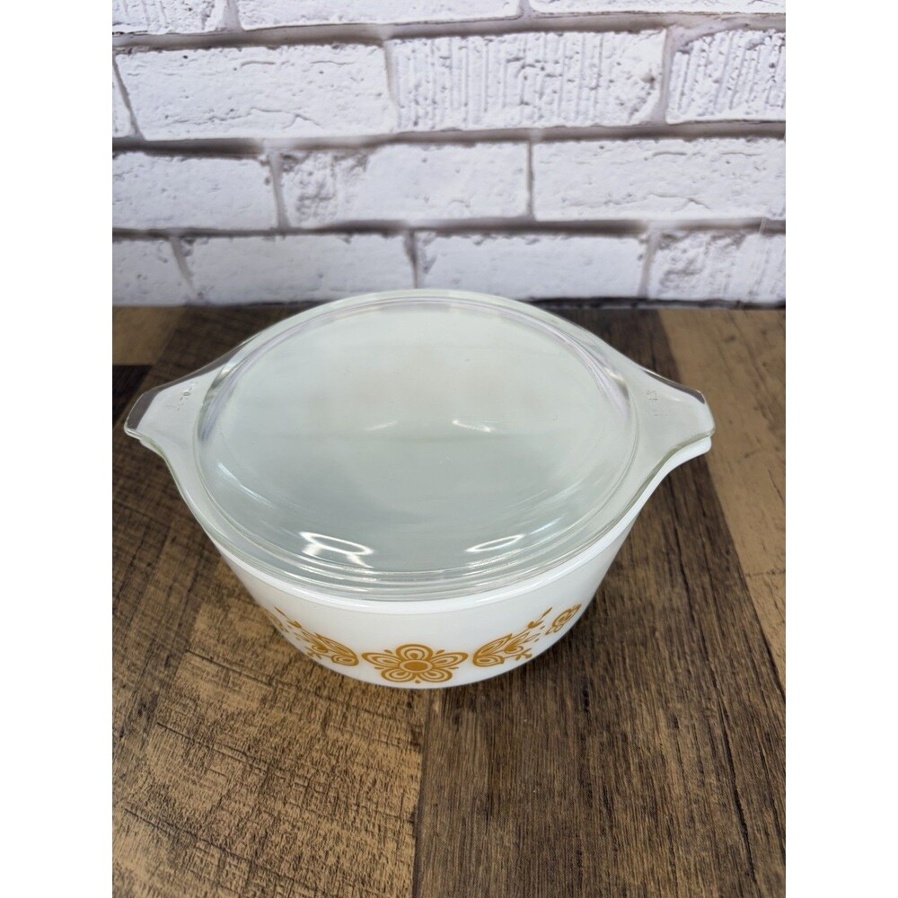 Pyrex Butterfly Gold 472 Casserole 1.5 Pt with Lid Vintage 1970s Bowl MINT - Picture 2 of 11